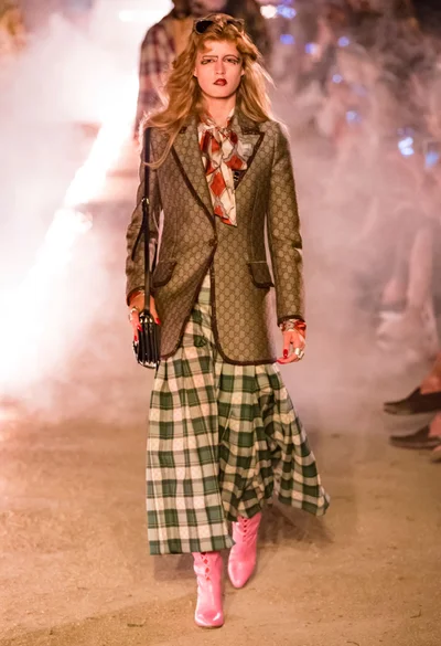 Look 99